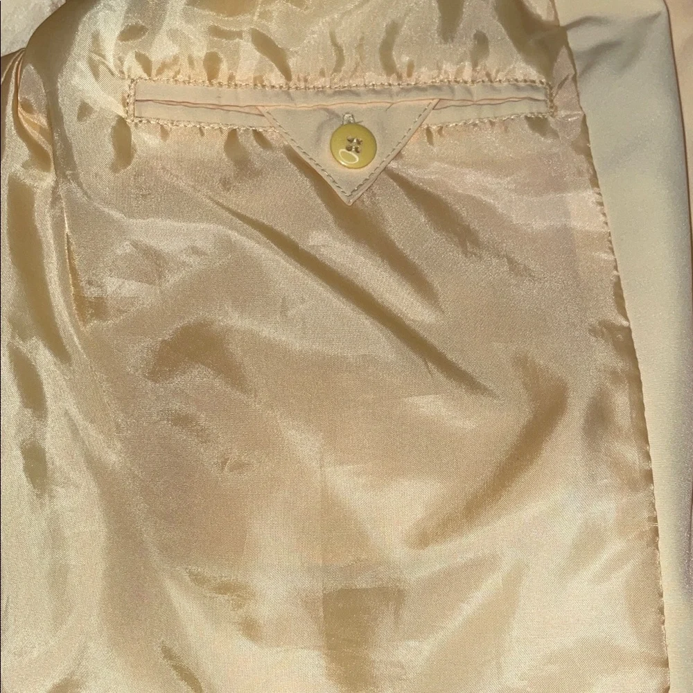 Gallery Light Yellow Hooded Utility Jacket. Size Medium - Picture 5 of 6